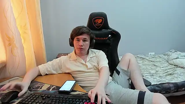 iliaskrislove online show from September 2025 09:43:01 AM