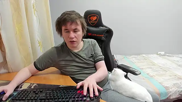 iliaskrislove online show from March 2026 02:14:02 PM