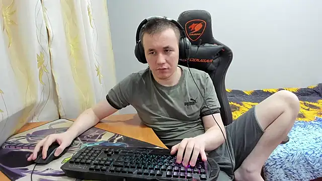 iliaskrislove online show from October 2025 06:10:02 PM