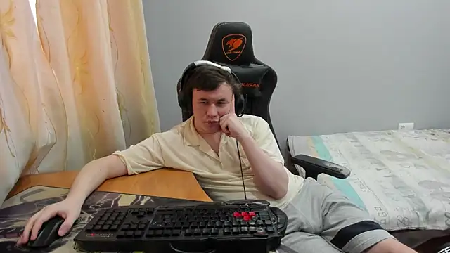 iliaskrislove online show from February 2026 03:59:02 AM