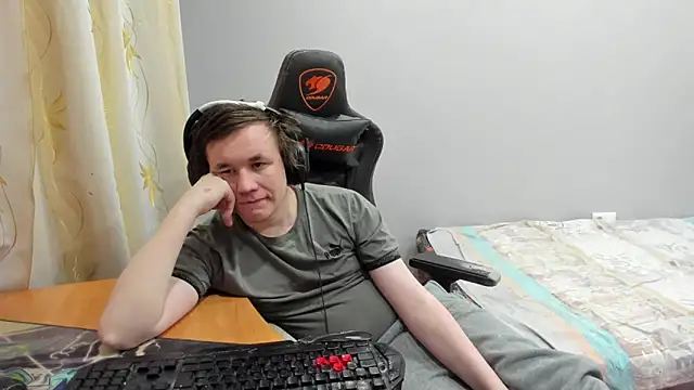 iliaskrislove online show from February 2026 04:41:01 PM