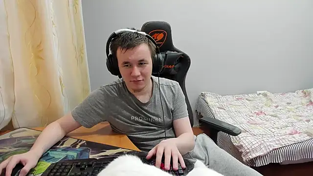 iliaskrislove online show from November 2025 10:59:02 AM