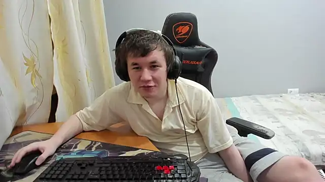 iliaskrislove online show from February 2026 03:53:02 PM