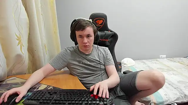 iliaskrislove online show from February 2026 04:29:01 PM