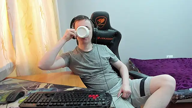 iliaskrislove online show from December 2025 07:46:02 AM