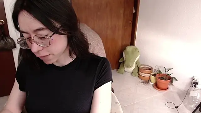 emily pearl  online show from October 2025 07:33:01 PM