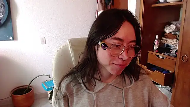 emily pearl  online show from January 2026 02:57:01 PM