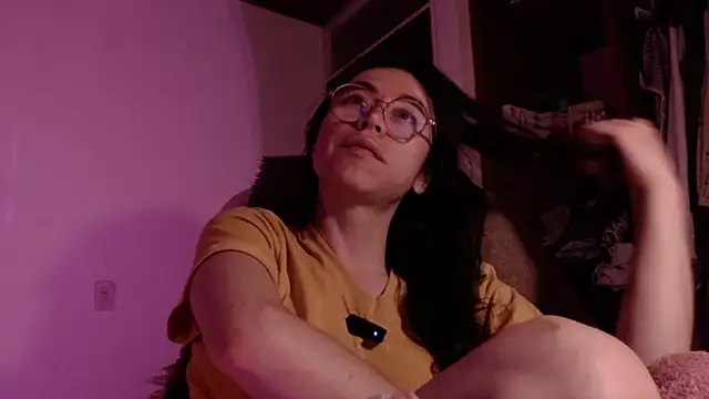 emily pearl  online show from October 2025 04:24:02 AM