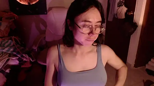 emily pearl  online show from December 2025 11:29:02 PM