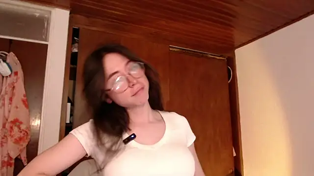 emily pearl  online show from October 2025 08:53:01 PM