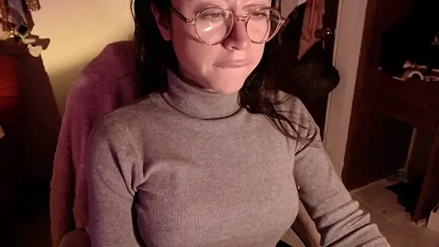 emily pearl  online show from November 2025 10:57:02 PM