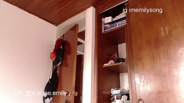 emily pearl  online show from February 2026 08:17:02 PM