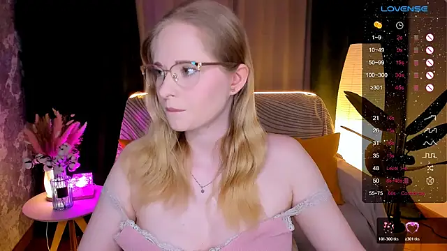 Aemilia  online show from February 2026 06:16:01 AM