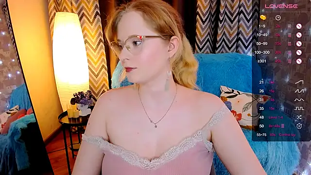 Aemilia  online show from November 2025 08:48:02 AM