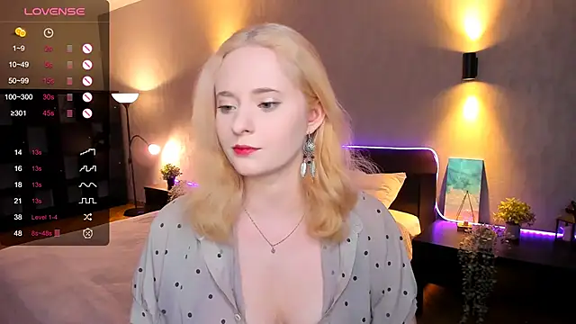 Aemilia  online show from January 2025 12:13:01 PM