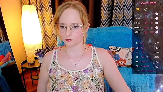 Aemilia  online show from November 2025 08:37:01 AM