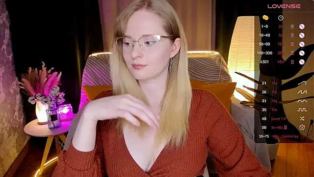 Aemilia  online show from March 2026 08:31:01 AM