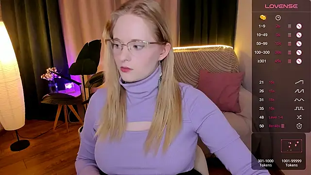 Aemilia  online show from September 2025 08:29:01 AM