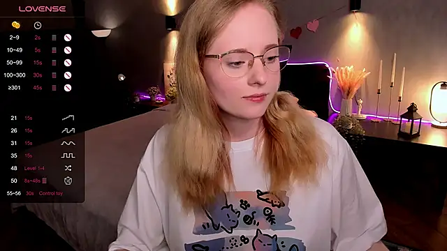 Snapshot of Aemilia_ chatting on June 2026 08:30:02 AM Aemilia online show from June 2026 08:30:02 AM