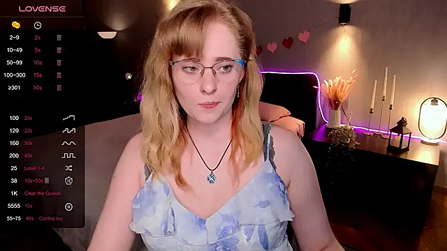 Snapshot of Aemilia_ chatting on May 2026 08:28:01 AM Aemilia online show from May 2026 08:28:01 AM