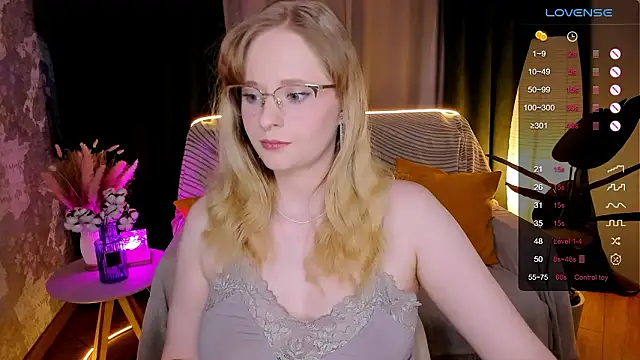 Aemilia  online show from January 2026 08:51:01 AM