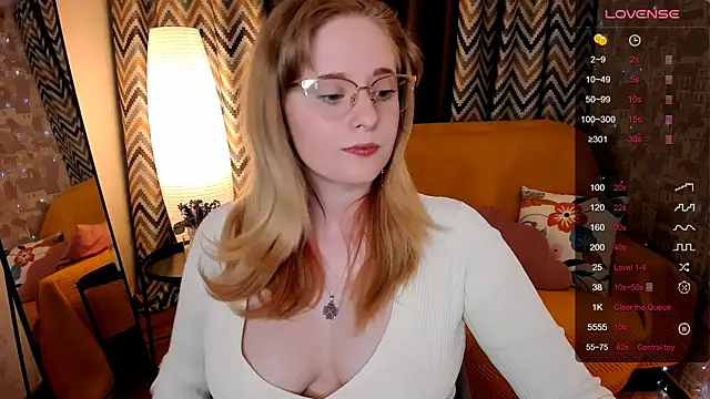 Snapshot of Aemilia_ chatting on May 2026 08:30:02 AM Aemilia online show from May 2026 08:30:02 AM