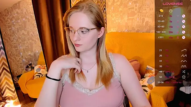 Snapshot of Aemilia_ chatting on June 2026 08:52:02 AM Aemilia online show from June 2026 08:52:02 AM