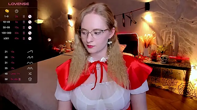 Aemilia  online show from October 2025 08:46:01 AM