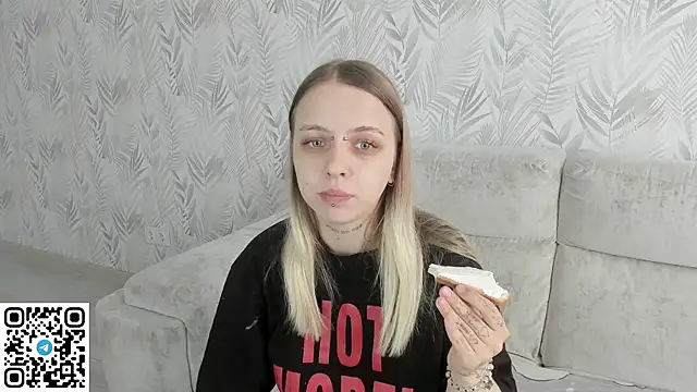 Alice Halle online show from May 2026 07:47:01 AM