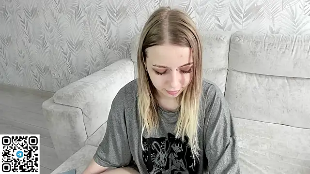 Alice Halle online show from May 2026 02:43:02 AM