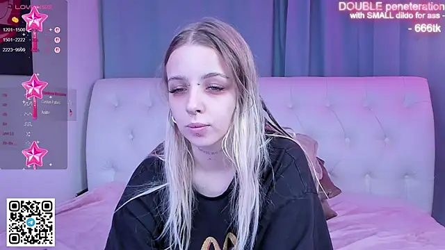 Alice Halle online show from November 2025 05:02:01 AM