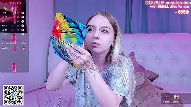 Alice Halle online show from November 2025 06:17:01 AM