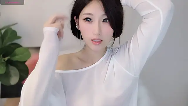 Snapshot of Chu-Chu-99 chatting on December 2024 02:40:01 AM Chu-Chu-99 online show from December 2024 02:40:01 AM