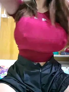 Snapshot of Dary_girl12 chatting on February 2025 01:22:01 AM Dary girl12 online show from February 2025 01:22:01 AM