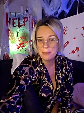 Snapshot of SpicyVicky chatting on October 2025 05:17:02 AM SpicyVicky online show from October 2025 05:17:02 AM