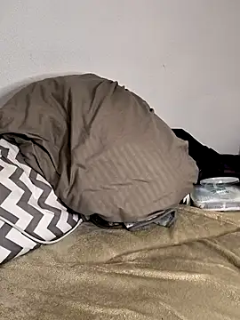 Snapshot of Linalicious chatting on February 2026 06:57:02 AM Linalicious online show from February 2026 06:57:02 AM