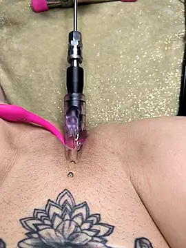 Linalicious online show from March 2026 09:01:02 AM