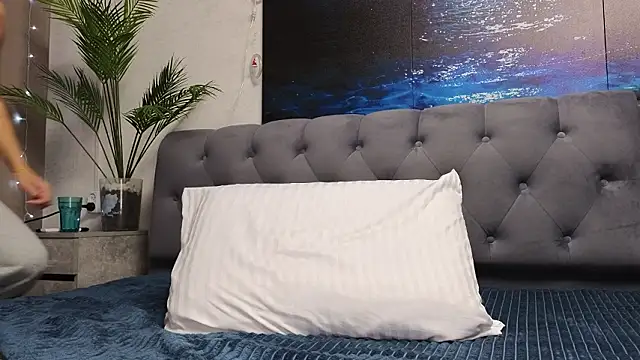 Strip-Lady online show from March 2026 11:58:02 AM