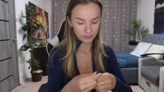 Strip-Lady online show from May 2026 01:12:02 PM