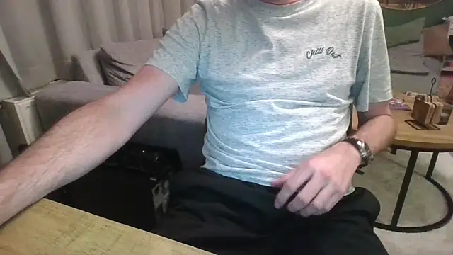 Michealtje85 online show from December 2025 09:48:02 PM