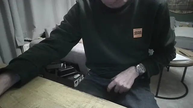 Michealtje85 online show from January 2026 11:22:01 PM