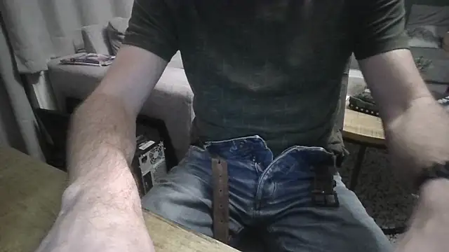 Snapshot of Michealtje85 chatting on November 2025 10:43:02 PM Michealtje85 online show from November 2025 10:43:02 PM