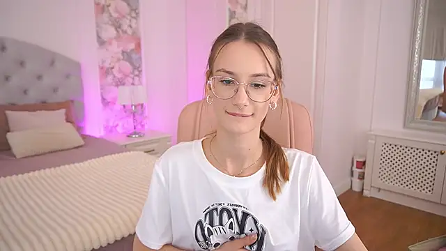 CozyMell online show from March 2026 07:43:02 AM