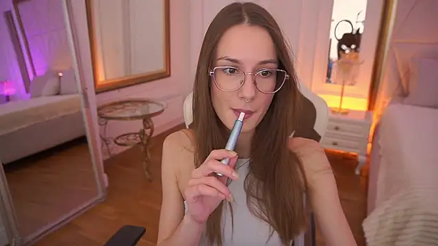 CozyMell online show from March 2026 07:20:02 AM