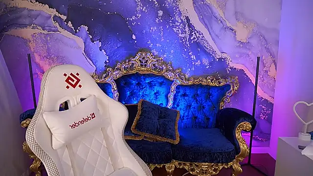 Snapshot of CozyMell chatting on November 2025 02:11:01 PM CozyMell online show from November 2025 02:11:01 PM