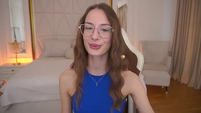 CozyMell online show from February 2026 02:17:01 PM