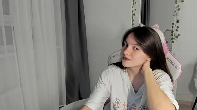 MashkaRay online show from December 2025 02:49:02 PM