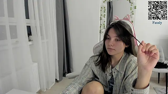 MashkaRay online show from December 2025 01:35:02 PM