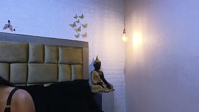 ximenawilliamss online show from December 2025 09:29:01 PM