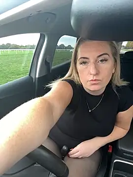 Rebeccaxxx online show from November 2025 02:09:02 PM